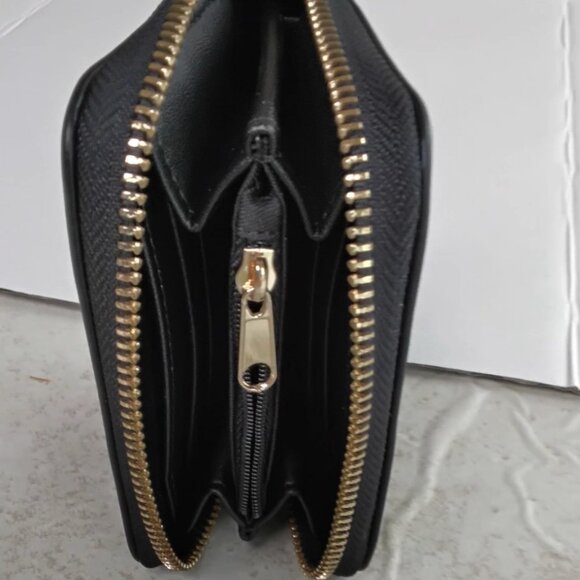 A New Day black zipper closure wallet - Picture 5 of 5